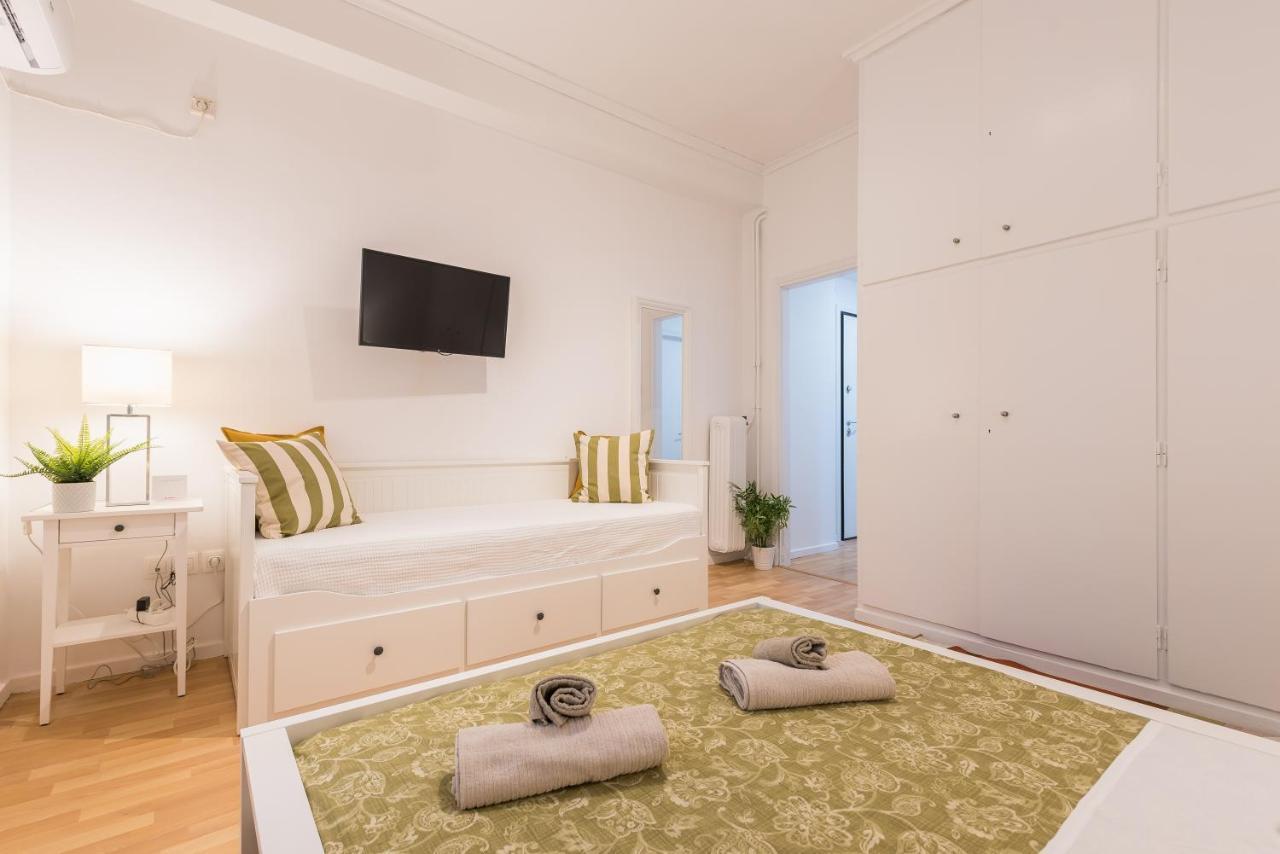 Apartment At Megaro Mousikis St Semi Basement 1Bed 2 Pers アテネ エクステリア 写真